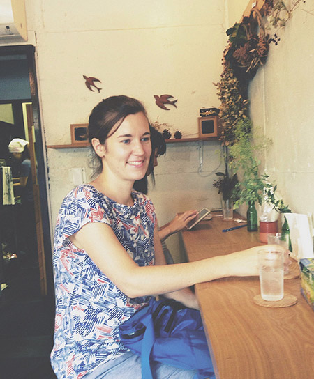 A hungry Ellen waiting for her lunch :)